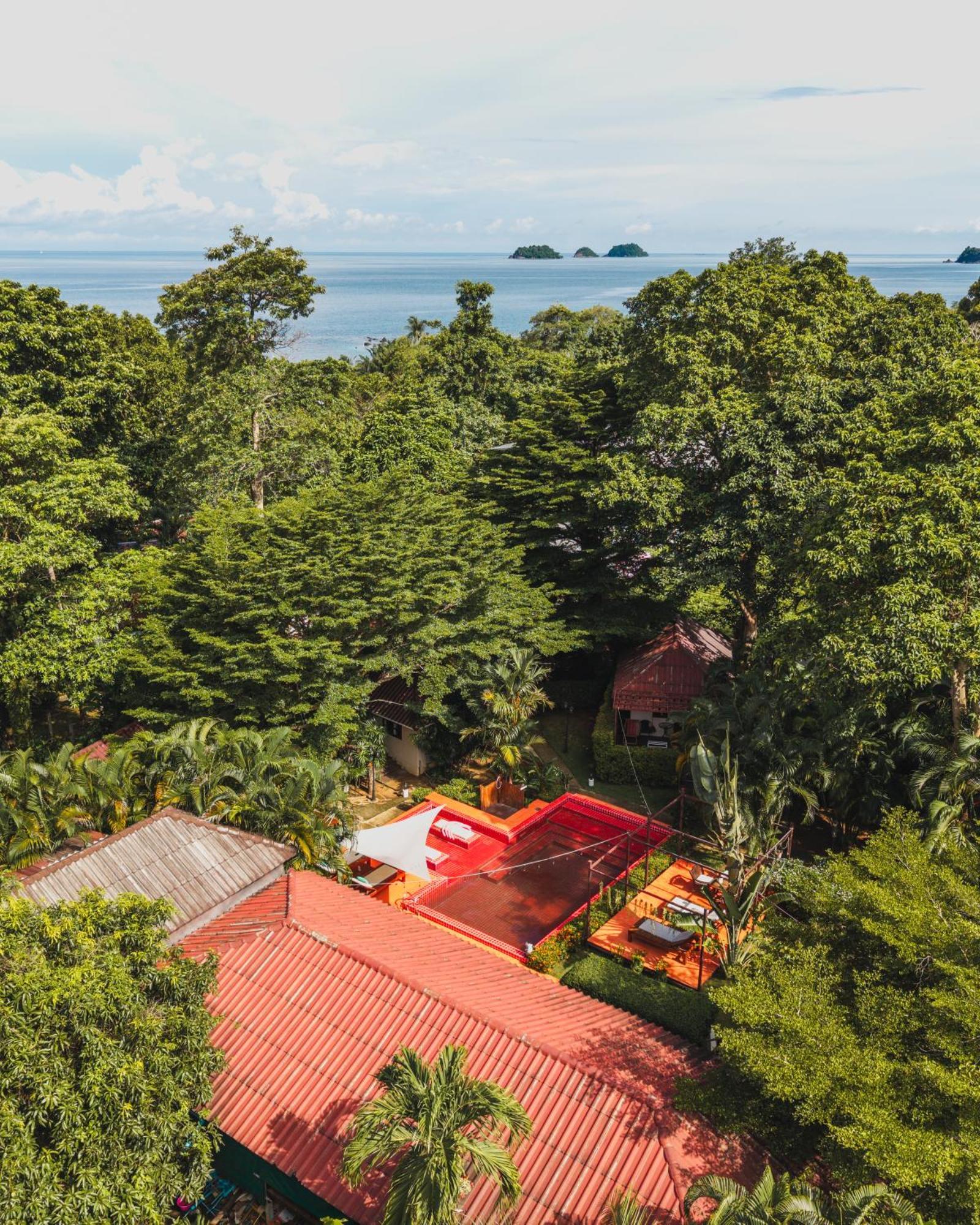 Отель Red Moon Hideaway Ко Чанг Экстерьер фото